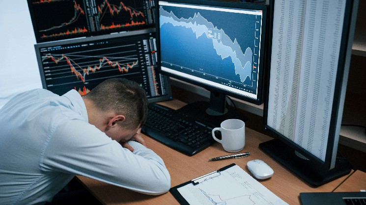 Bitcoin falls bellow $89,000 as rally attempt fizzles despite trade war risk relief